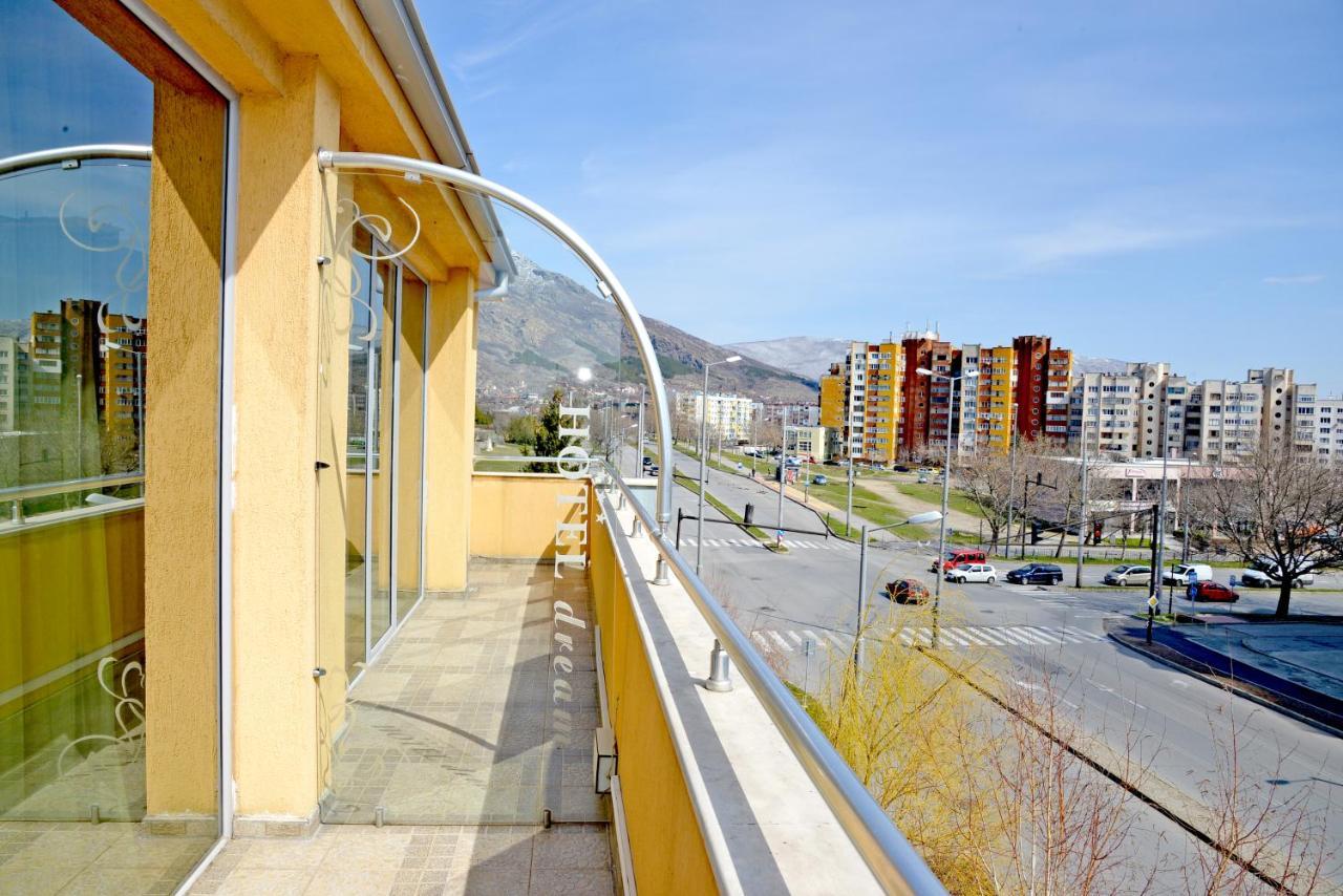Dream Hotel Sliven ภายนอก รูปภาพ
