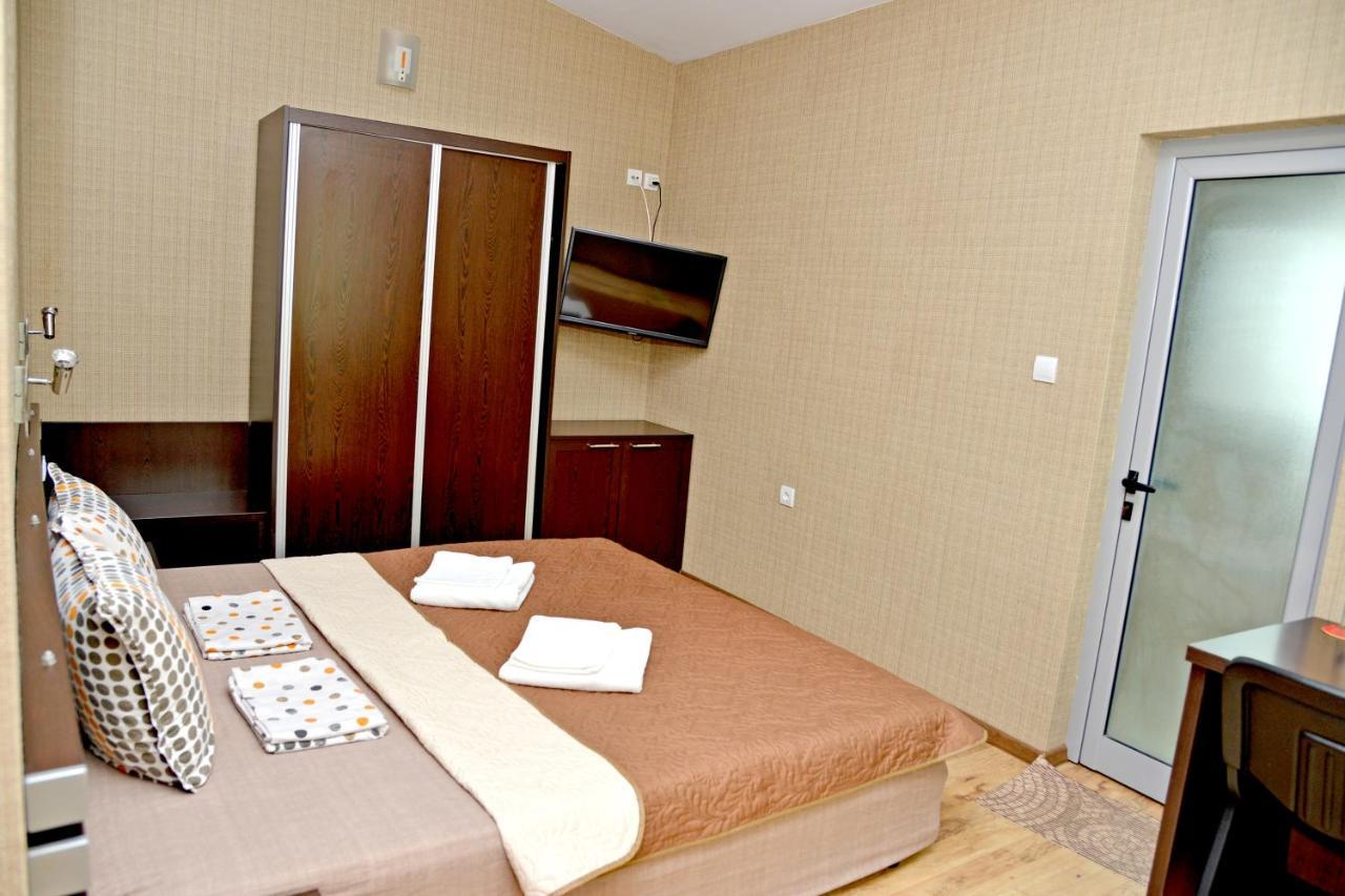 Dream Hotel Sliven ภายนอก รูปภาพ